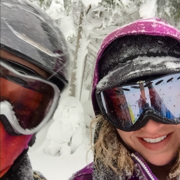 Meet your Posher, Kim - Picture 2 of 2