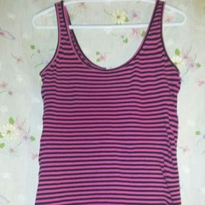 Comfortable pink black tank top