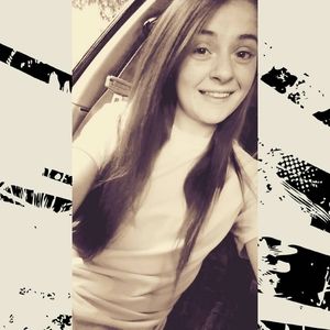 Meet your Posher, Michaela