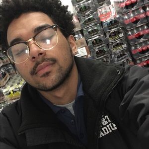 Meet your Posher, Donivan