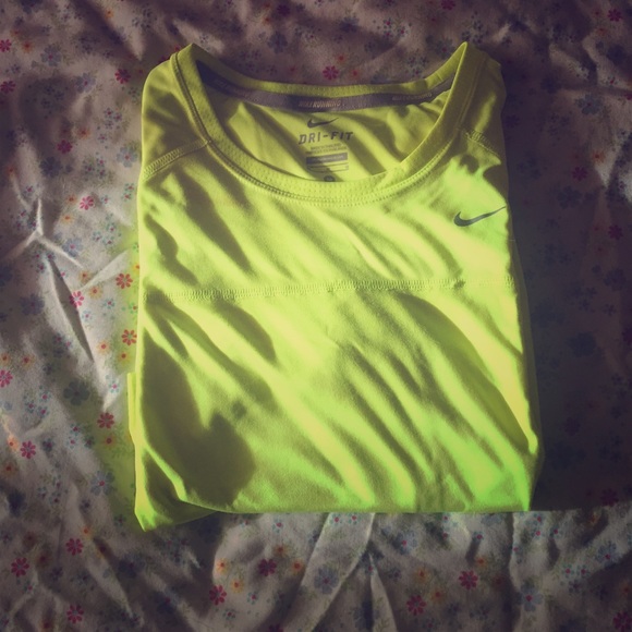 Volt Nike dri-fit top!
