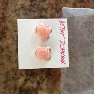 Betsey Johnson pink rose earrings, brand new.