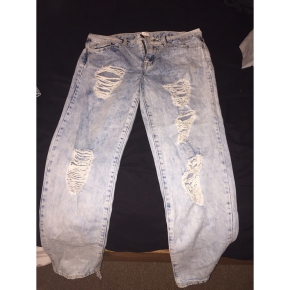 High waisted jeans