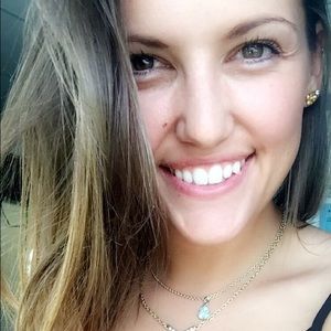 Meet your Posher, Tori