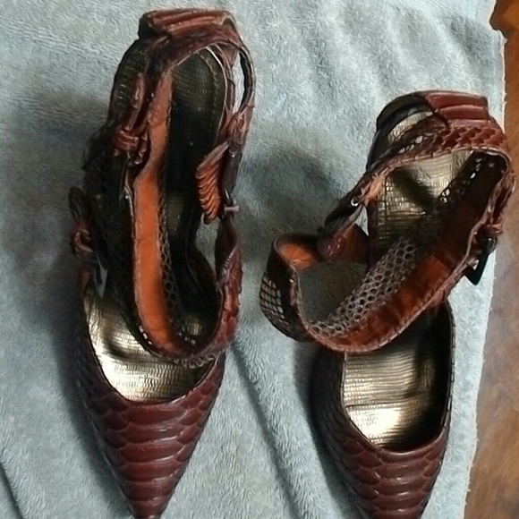 Shoes - Picture 1 of 2