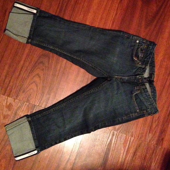 Banana Republic Denim Capris Petite 0