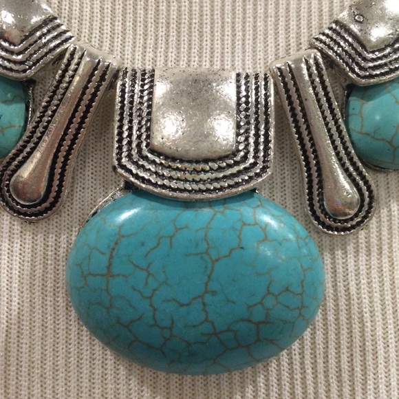 Turquoise Silver Plated Necklace - Picture 3 of 4