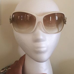 Gucci off white sun glasses