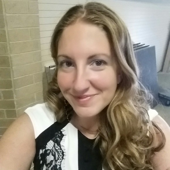 Meet your Posher, Jennifer