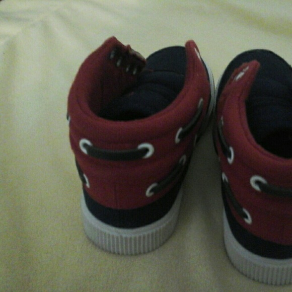 Shoes - Picture 3 of 4