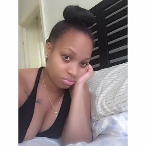 Meet your Posher, Ebony