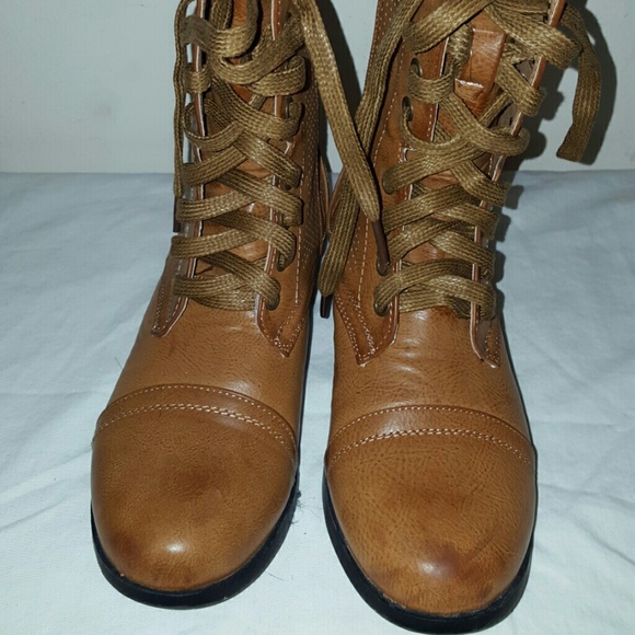 Military style boots - Picture 2 of 4