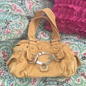 Guess handbag with lots of storage