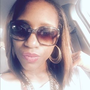 Meet your Posher, Oleatha