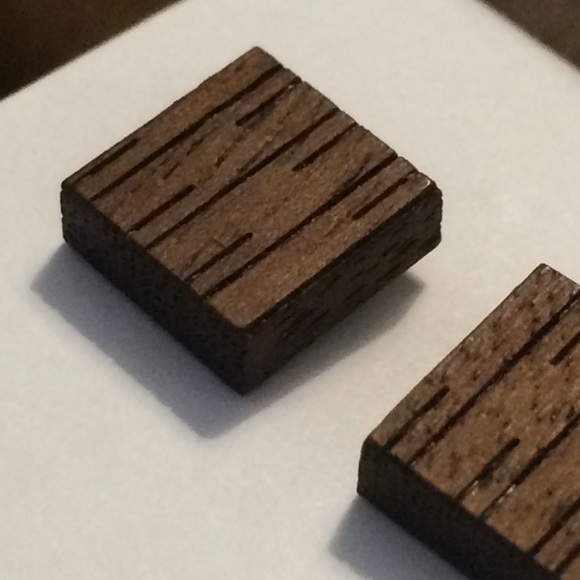 NEW Wood Stud Earrings - Natural Squares - Picture 2 of 2