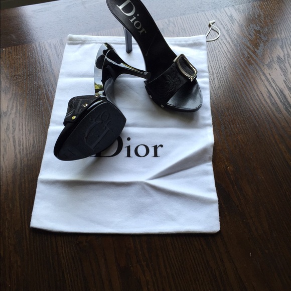 Dior - Picture 2 of 3