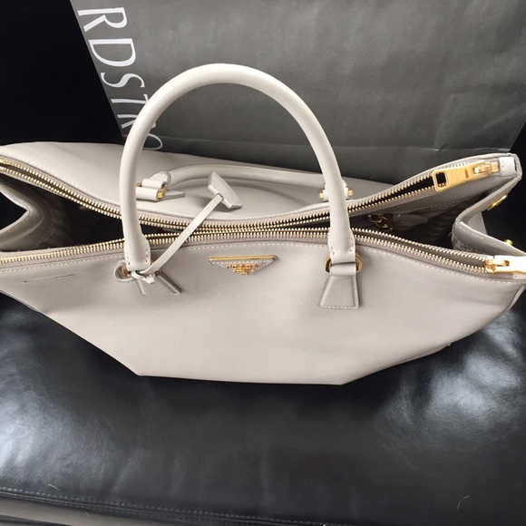 Prada Saffiano Lux Color Pomice - Picture 3 of 4