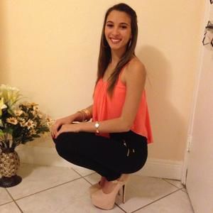 Meet your Posher, Claudia