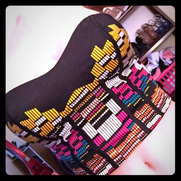 Bebe crop top!
