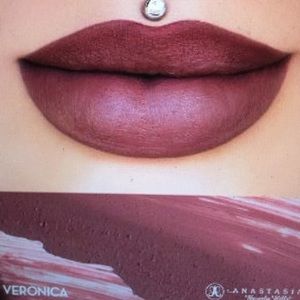 Veronica Anastasia Beverly Hills