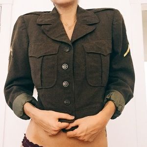 Authentic Vintage Army Jacket for the Hipsters ;)