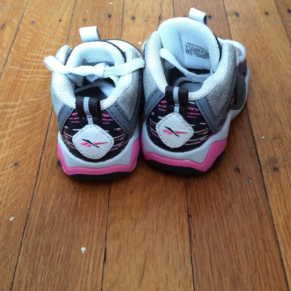 Reebok sneakers - Picture 3 of 3