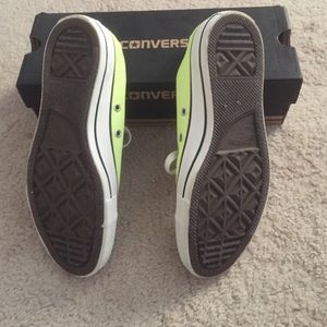converse lows neon star