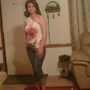 Meet your Posher, Carolina