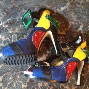 Bakers Sporty Platform Stilettos sz 10