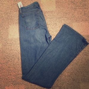 NWT J Brand size 29 Brooke mid-rise Boot Cut Jean!