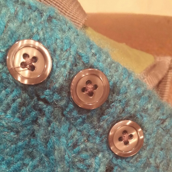 Perfect fall sweater - Picture 3 of 3