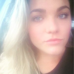 Meet your Posher, Savannah