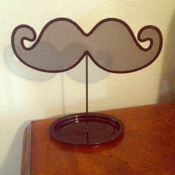 Mustache Jewelry Tree