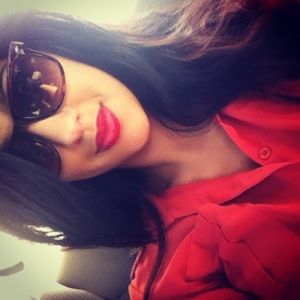 Meet your Posher, Vanessa