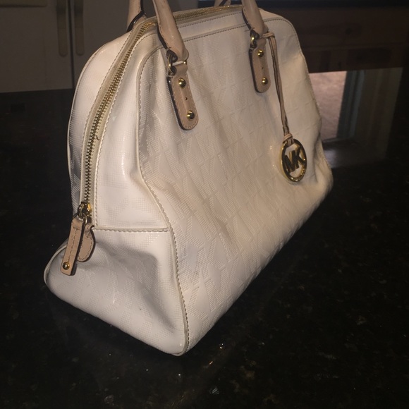 Sold💕 - Picture 2 of 4