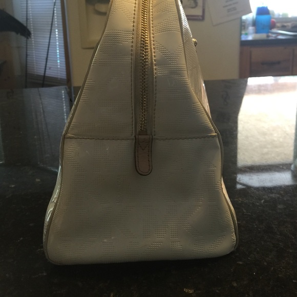 Sold💕 - Picture 4 of 4