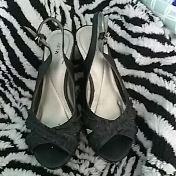 Sexy black wedge heals