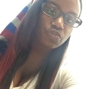 Meet your Posher, Karina