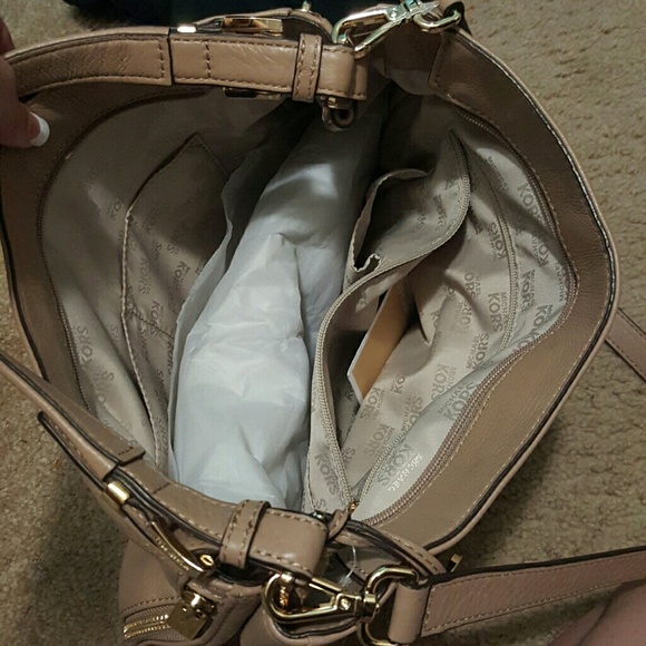 MK - Picture 2 of 2