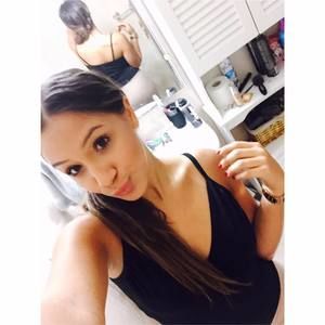 Meet your Posher, Destinee