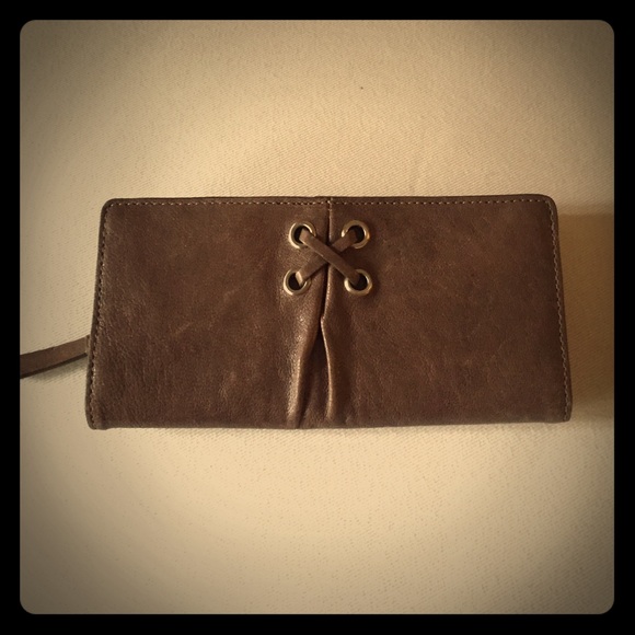 Cole Haan Leather wallet. Dark brown leather.