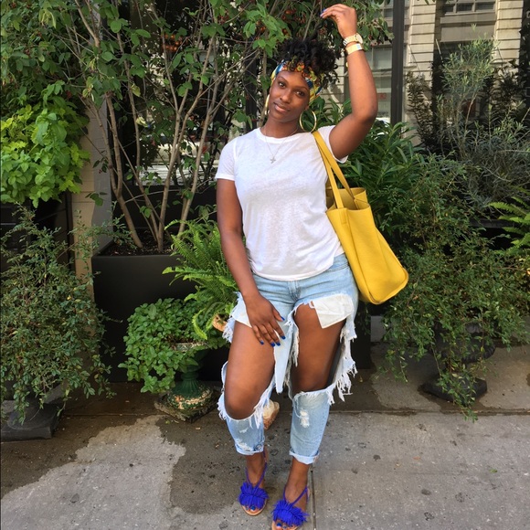 MEET YOUR POSHER 😁 - Picture 3 of 4