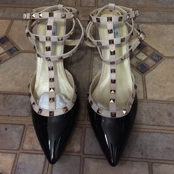 Rock stud pumps.