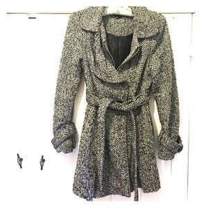 Beautiful fitted pea coat