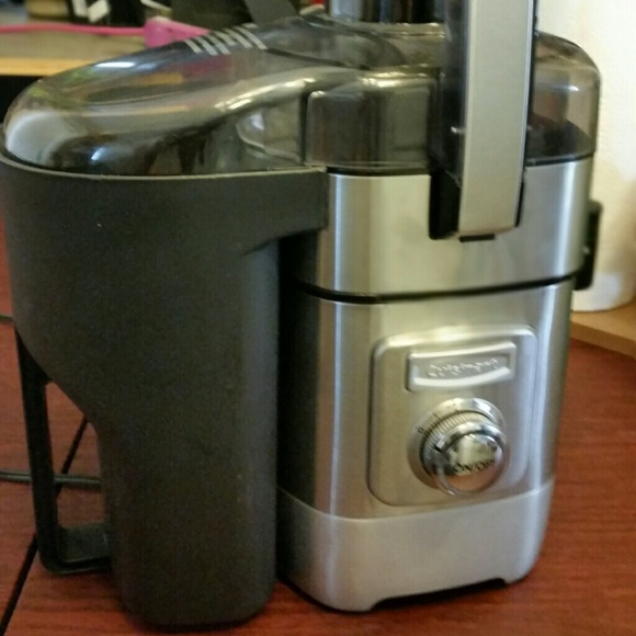 Cuisinart juicer