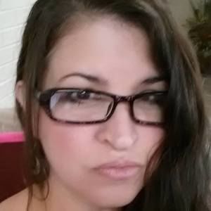 Meet your Posher, Mona