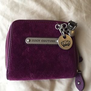 JUICY COUTURE purple small ziplock wallet