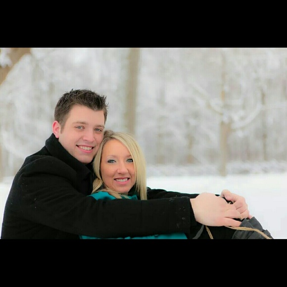 Meet your Posher, Noelle - Picture 2 of 2