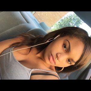 Meet your Posher, Cierra