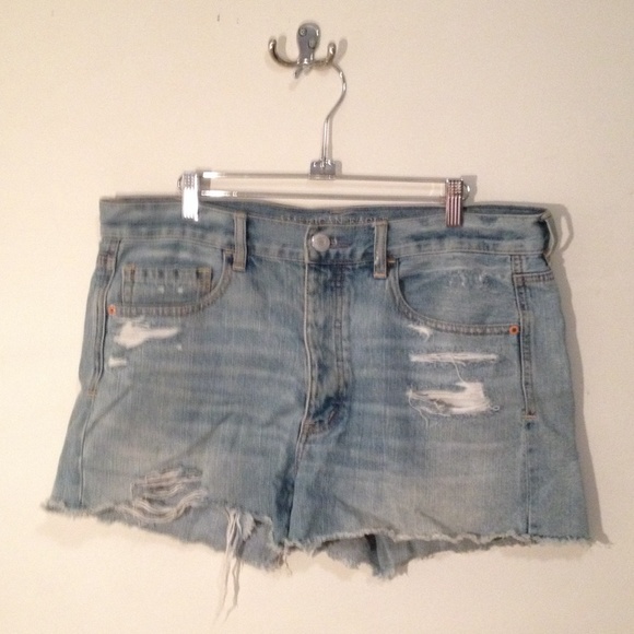 American Eagle Boyfriend Short